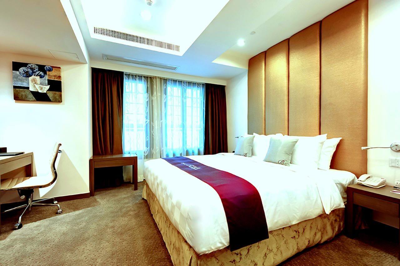 The Bauhinia Hotel - Central Hongkong Exterior foto