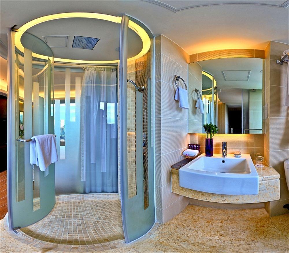 The Bauhinia Hotel - Central Hongkong Exterior foto